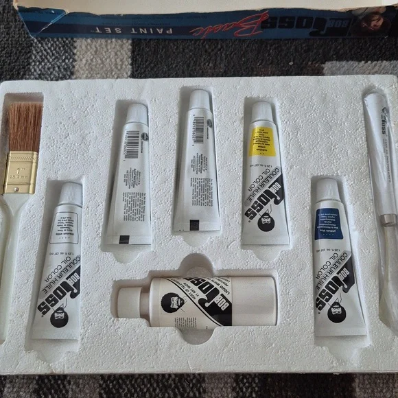 Bob Ross Basic Paint Set Pre-Owned - Picture 2 of 2